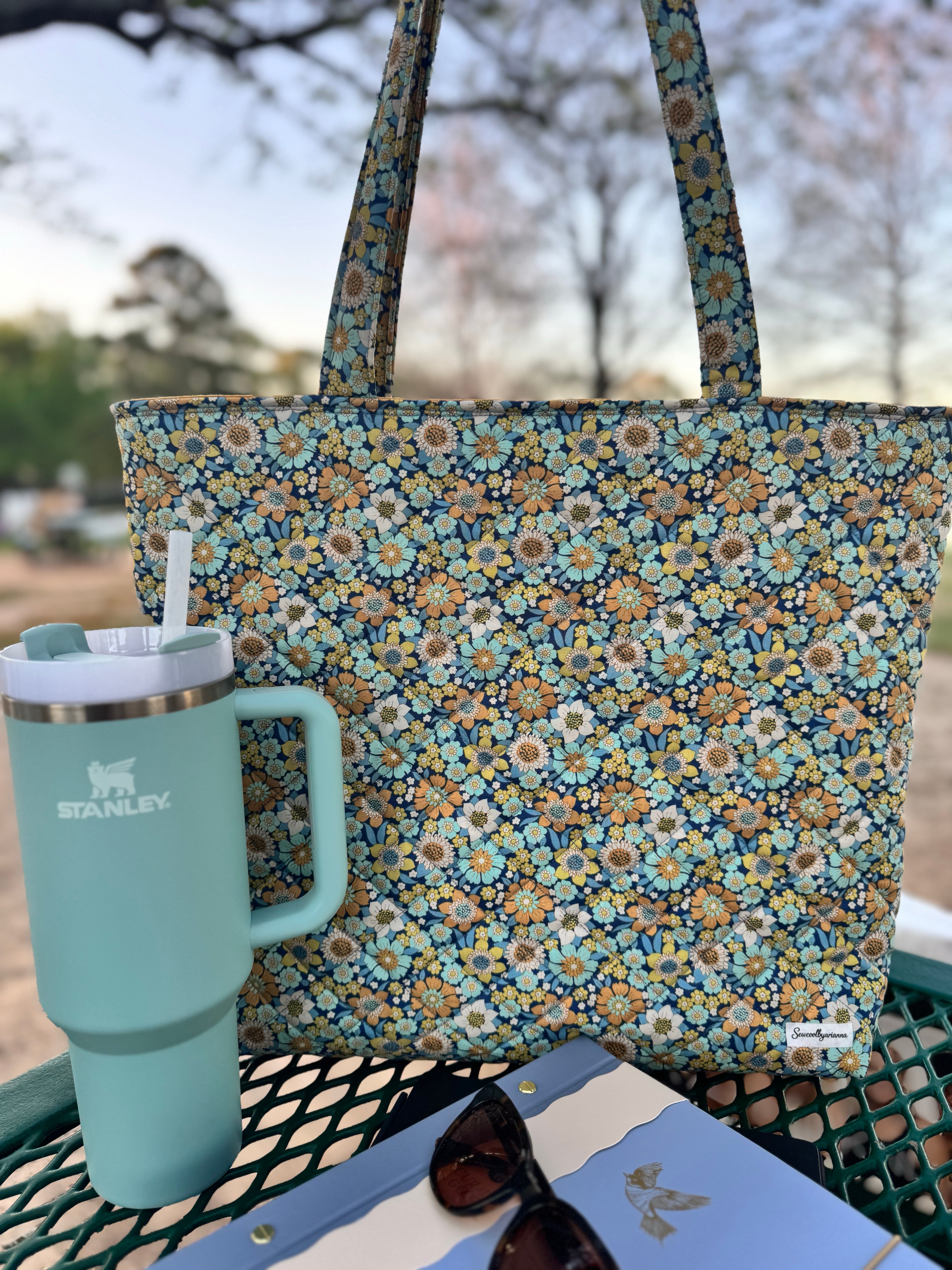 The Wallflower Everyday Tote – Seaside
