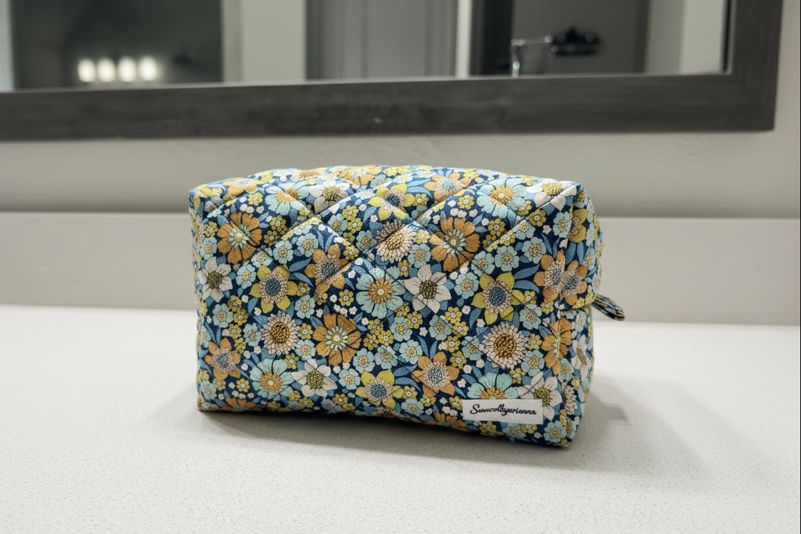 The Wallflower Everyday Pouch- Seaside