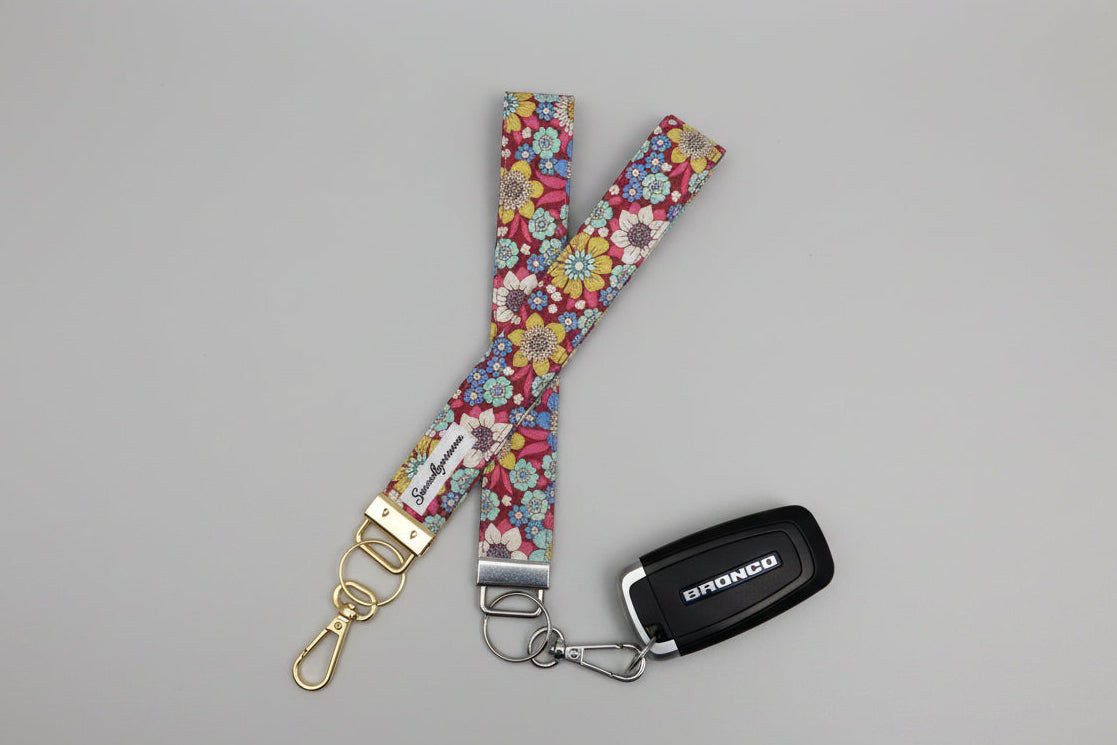 The Wallflower Wristlet -  Blossom